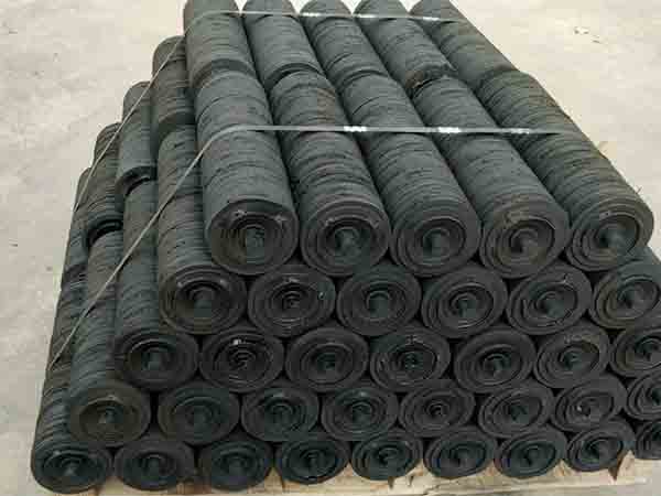 橡膠輪胎托(tuō)輥